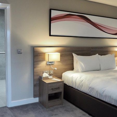 Ramada Telford Ironbridge Hotel Buitenkant foto