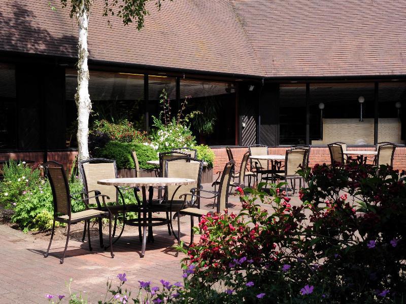 Ramada Telford Ironbridge Hotel Buitenkant foto