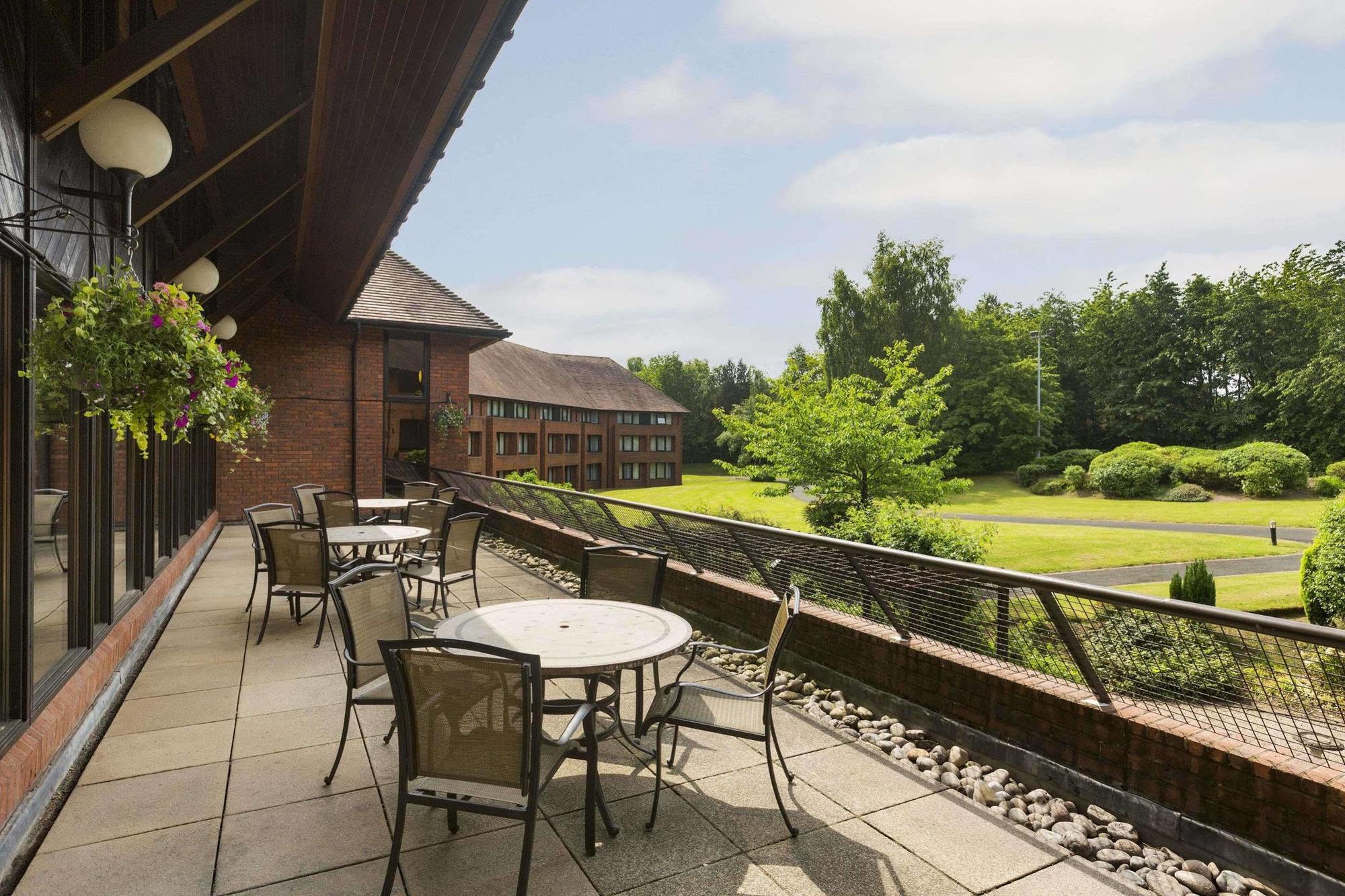 Ramada Telford Ironbridge Hotel Buitenkant foto